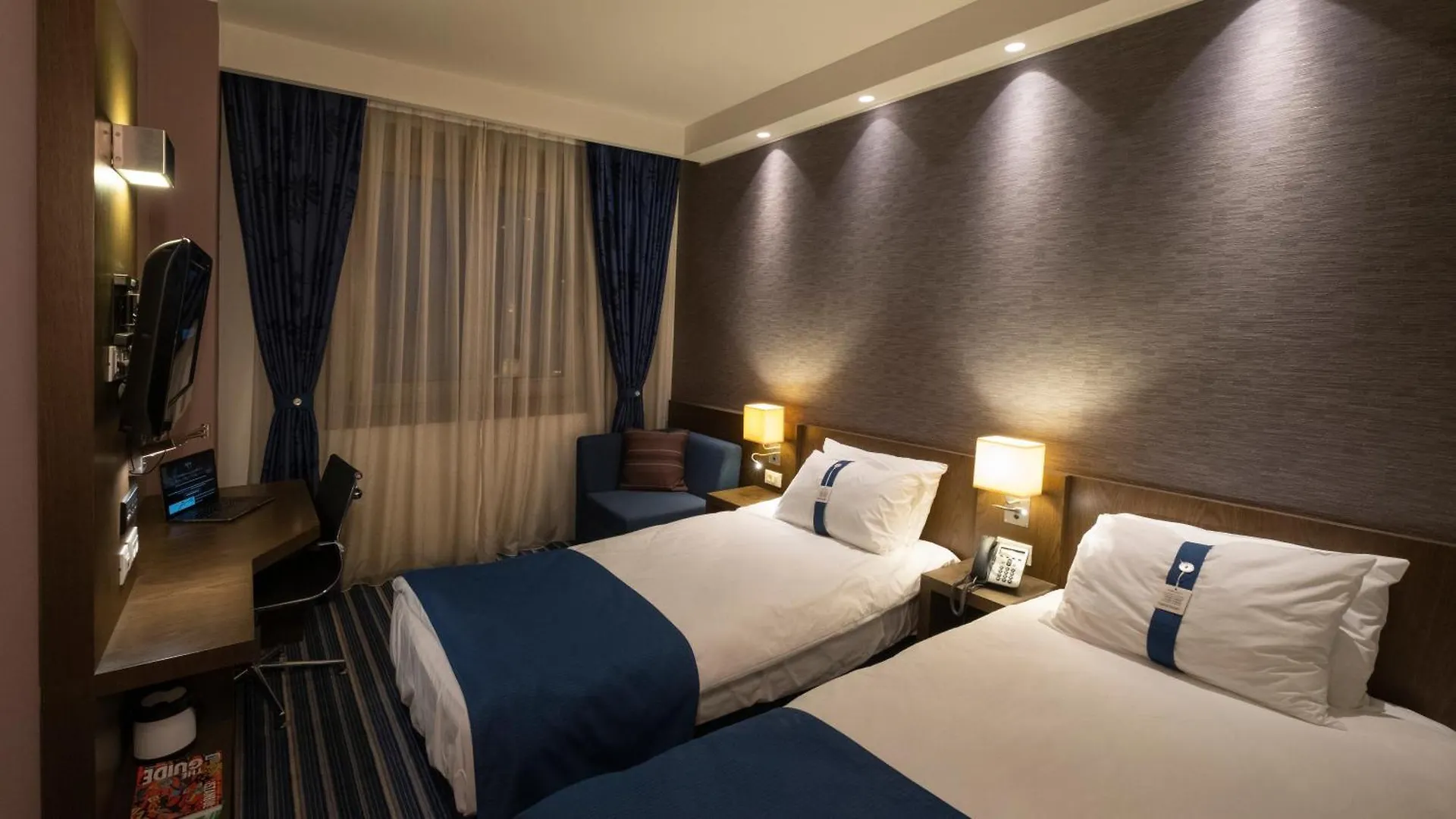 Fez Inn Hotel Стамбул 4*,  Турция