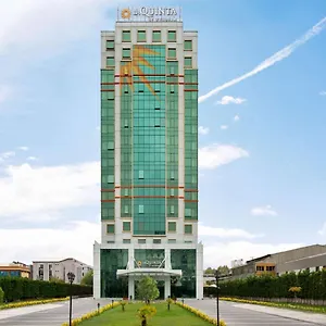 5* Otel La Quinta By Wyndham Gunesli