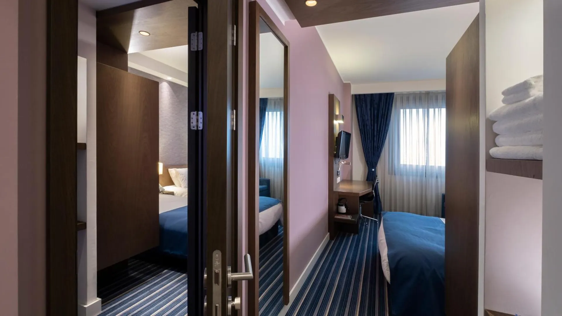 Fez Inn Hotel Istanbul Turkiet